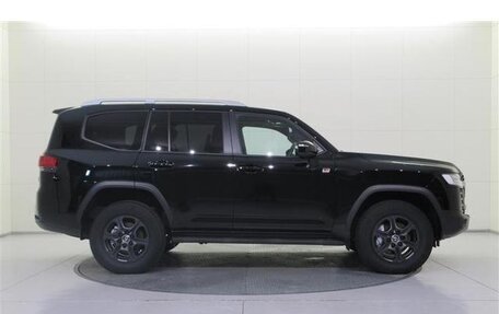 Toyota Land Cruiser, 2023 год, 12 330 000 рублей, 5 фотография