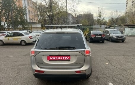 Mitsubishi Outlander III рестайлинг 3, 2013 год, 1 550 000 рублей, 5 фотография