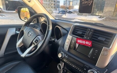 Toyota Land Cruiser Prado 150 рестайлинг 2, 2012 год, 3 000 000 рублей, 15 фотография