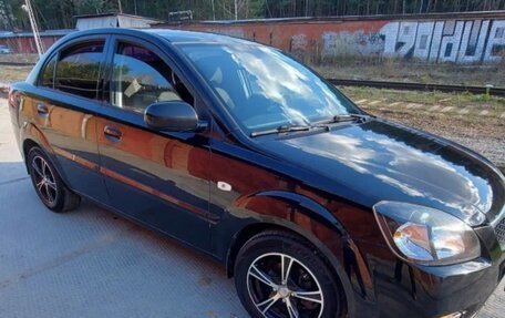 KIA Rio II, 2011 год, 740 000 рублей, 1 фотография