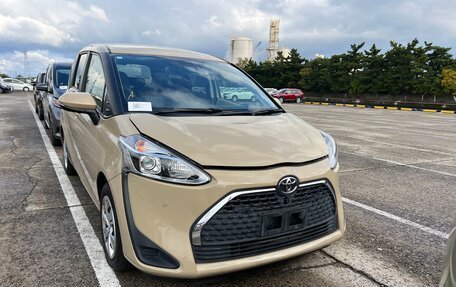 Toyota Sienta II, 2020 год, 1 550 000 рублей, 2 фотография