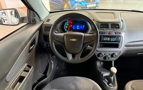 Chevrolet Cobalt II, 2013 год, 699 900 рублей, 17 фотография