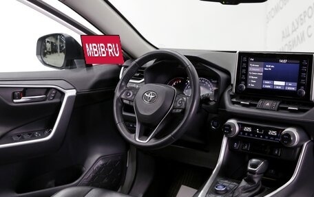 Toyota RAV4, 2021 год, 3 599 000 рублей, 11 фотография