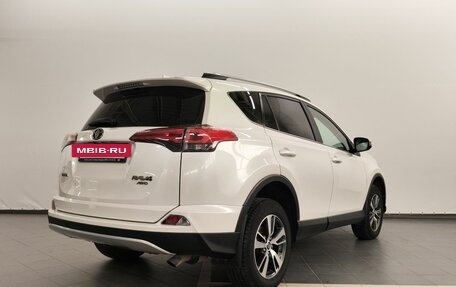 Toyota RAV4, 2017 год, 2 649 000 рублей, 5 фотография