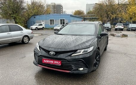 Toyota Camry, 2021 год, 3 200 000 рублей, 1 фотография