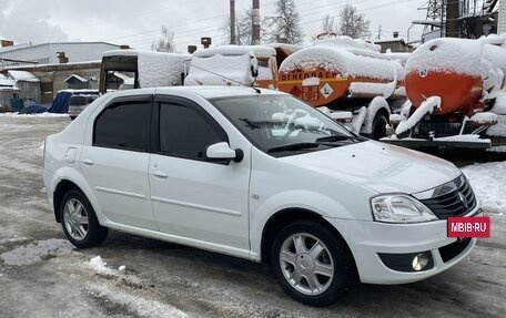 Renault Logan I, 2013 год, 595 000 рублей, 3 фотография