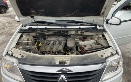 Renault Logan I, 2013 год, 595 000 рублей, 6 фотография