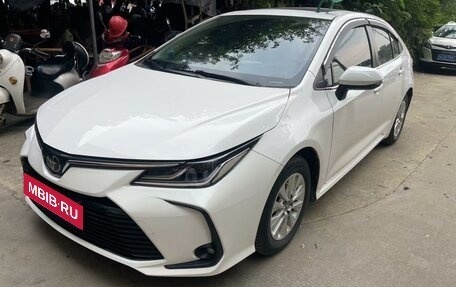 Toyota Corolla, 2021 год, 1 350 000 рублей, 2 фотография