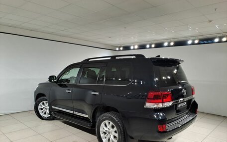 Toyota Land Cruiser 200, 2018 год, 6 999 999 рублей, 5 фотография