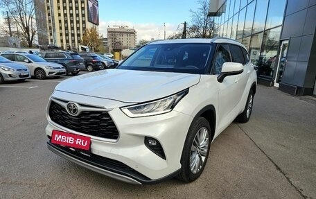 Toyota Highlander, 2024 год, 7 999 000 рублей, 1 фотография