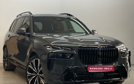 BMW X7, 2023 год, 13 990 000 рублей, 3 фотография