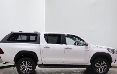 Toyota Hilux VIII, 2015 год, 2 950 000 рублей, 4 фотография