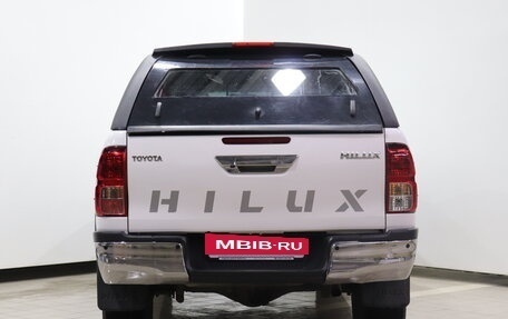 Toyota Hilux VIII, 2015 год, 2 950 000 рублей, 6 фотография