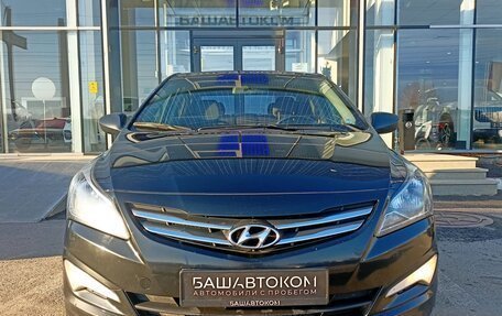 Hyundai Solaris II рестайлинг, 2015 год, 1 140 000 рублей, 2 фотография