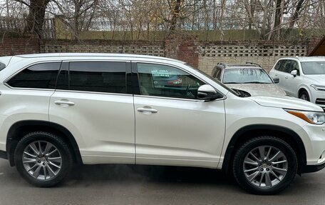 Toyota Highlander III, 2014 год, 3 600 000 рублей, 17 фотография