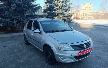 Renault Logan I, 2013 год, 550 000 рублей, 4 фотография