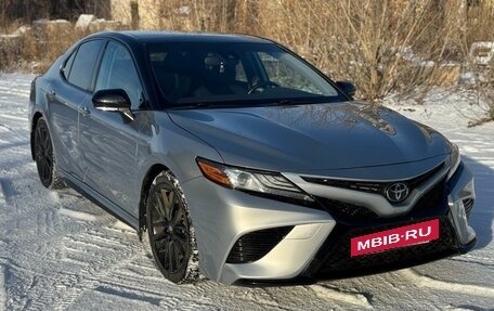 Toyota Camry, 2020 год, 3 570 000 рублей, 2 фотография