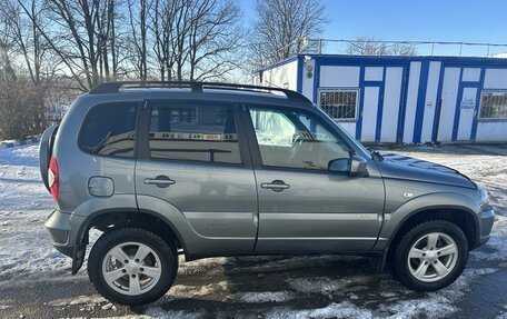 Chevrolet Niva I рестайлинг, 2017 год, 835 000 рублей, 3 фотография