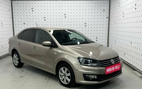 Volkswagen Polo VI (EU Market), 2016 год, 900 000 рублей, 2 фотография