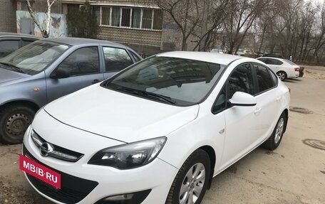 Opel Astra J, 2014 год, 1 330 000 рублей, 3 фотография