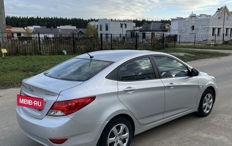 Hyundai Solaris II рестайлинг, 2013 год, 900 000 рублей, 10 фотография