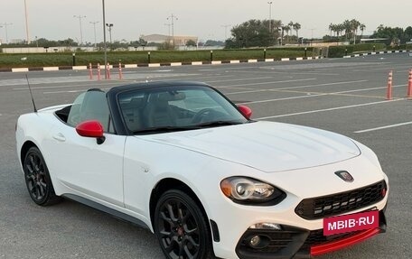 Fiat 124 Spider I, 2020 год, 2 850 000 рублей, 7 фотография