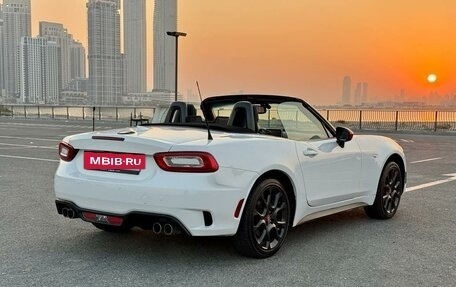 Fiat 124 Spider I, 2020 год, 2 850 000 рублей, 6 фотография