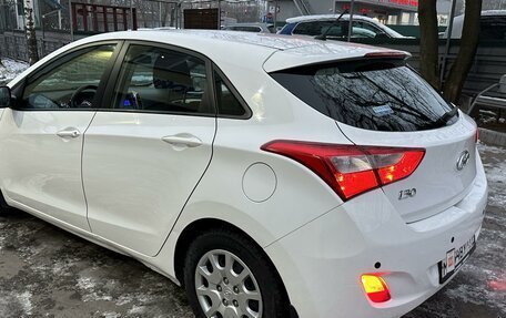 Hyundai i30 II рестайлинг, 2014 год, 999 999 рублей, 6 фотография