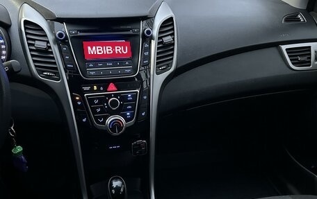 Hyundai i30 II рестайлинг, 2014 год, 999 999 рублей, 11 фотография