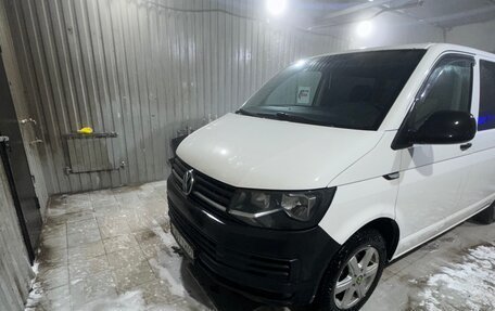 Volkswagen Caravelle T6 рестайлинг, 2016 год, 2 350 000 рублей, 2 фотография