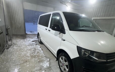 Volkswagen Caravelle T6 рестайлинг, 2016 год, 2 350 000 рублей, 4 фотография