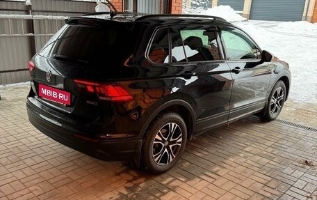 Volkswagen Tiguan II, 2020 год, 3 000 000 рублей, 6 фотография