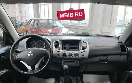 Mitsubishi L200 IV рестайлинг, 2015 год, 1 699 000 рублей, 11 фотография