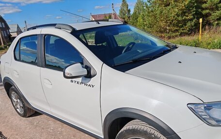 Renault Logan II, 2021 год, 1 600 000 рублей, 8 фотография