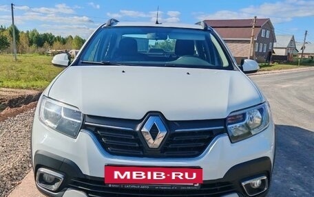 Renault Logan II, 2021 год, 1 600 000 рублей, 5 фотография