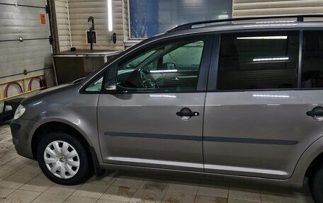 Volkswagen Touran III, 2009 год, 780 000 рублей, 23 фотография