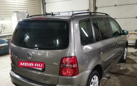 Volkswagen Touran III, 2009 год, 780 000 рублей, 16 фотография