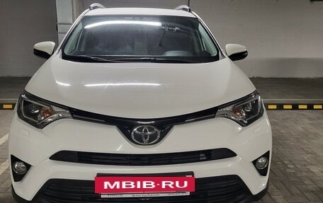 Toyota RAV4, 2017 год, 2 500 000 рублей, 9 фотография