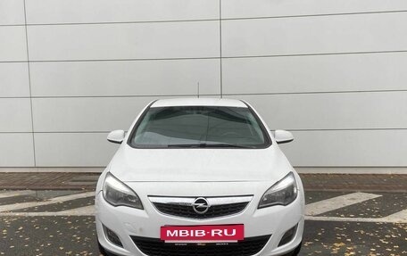 Opel Astra J, 2011 год, 760 000 рублей, 2 фотография