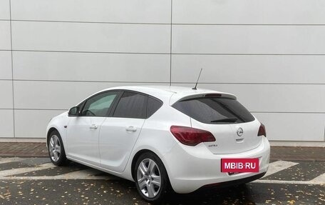 Opel Astra J, 2011 год, 760 000 рублей, 4 фотография