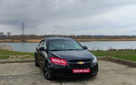 Chevrolet Cruze II, 2010 год, 750 000 рублей, 13 фотография