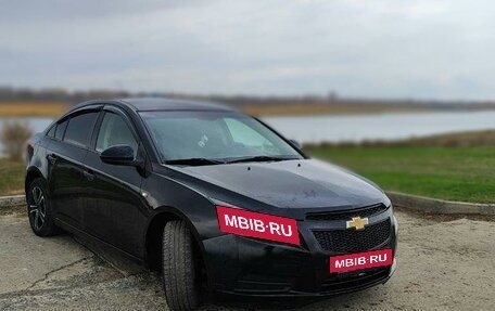 Chevrolet Cruze II, 2010 год, 750 000 рублей, 16 фотография