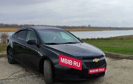 Chevrolet Cruze II, 2010 год, 750 000 рублей, 17 фотография