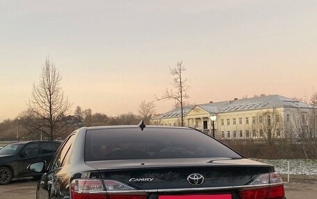 Toyota Camry, 2017 год, 2 900 000 рублей, 3 фотография