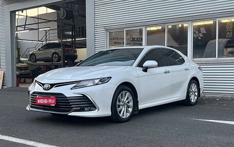 Toyota Camry, 2021 год, 3 255 000 рублей, 5 фотография