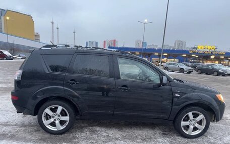 Mitsubishi Outlander III рестайлинг 3, 2007 год, 690 000 рублей, 2 фотография