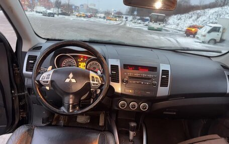 Mitsubishi Outlander III рестайлинг 3, 2007 год, 690 000 рублей, 13 фотография