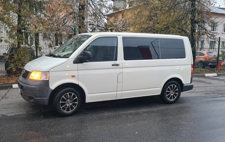 Volkswagen Transporter T5 рестайлинг, 2005 год, 999 000 рублей, 7 фотография