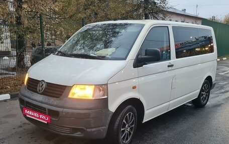 Volkswagen Transporter T5 рестайлинг, 2005 год, 999 000 рублей, 3 фотография