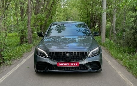 Mercedes-Benz C-Класс, 2018 год, 3 899 990 рублей, 1 фотография